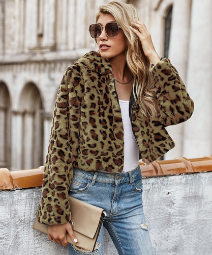 Ladies cozy jacket with leopard print Lune London