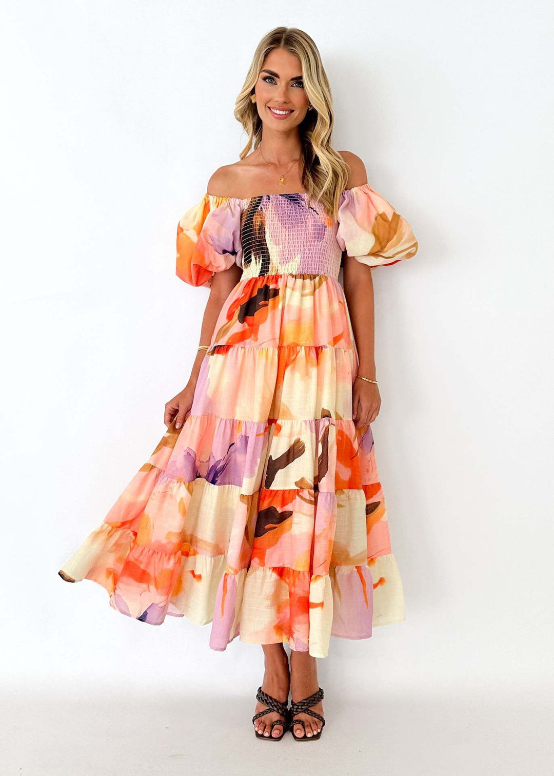 Maxi dress for women with off-shoulder design and voluminous ruffled sleeves Chic & Stil