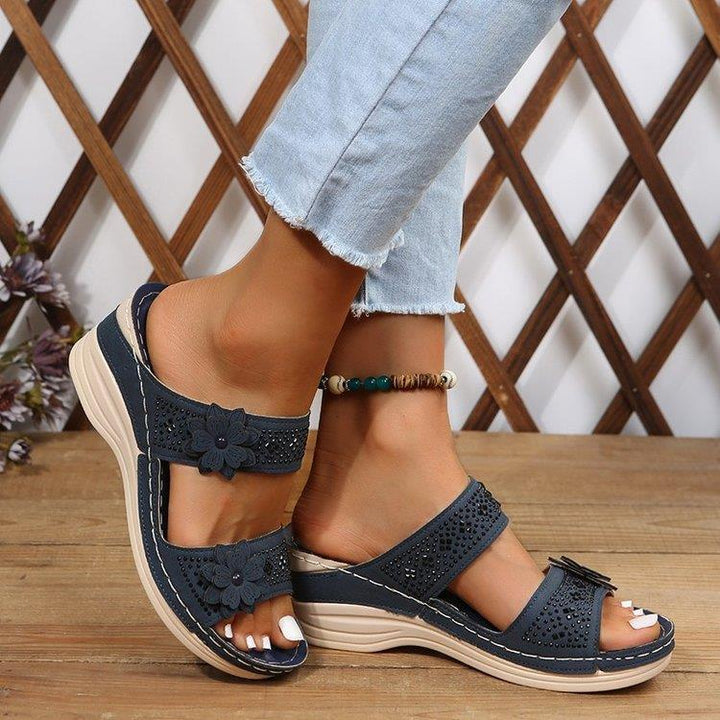Wedge sandals for women with a floral design and an anatomical sole Lune London