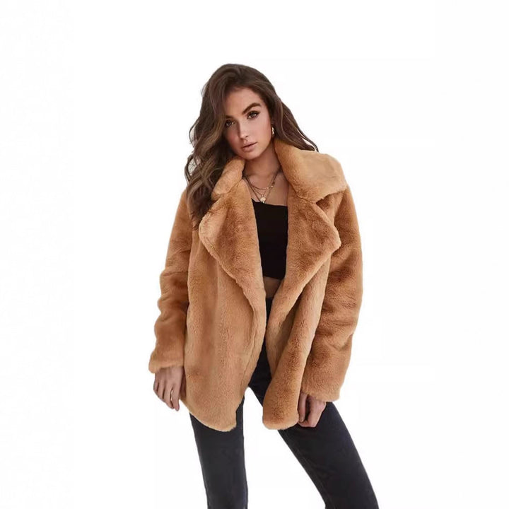 Oversized plush jacket for women with foldable collar and relaxed fit Lune London