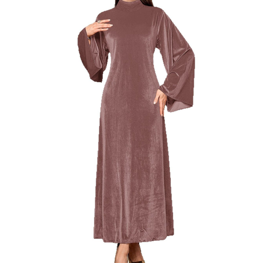 Maxi fitted dress for women in luxurious velvet with voluminous sleeves Lune London