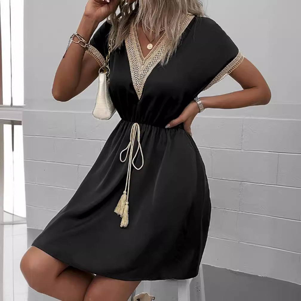 Leisure dress for women with V-neckline and decorative details Lune London
