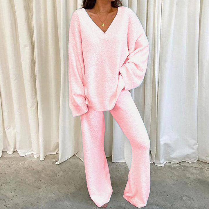 Ladies comfortable V-neck knitted jumpsuit with wide leg Lune London