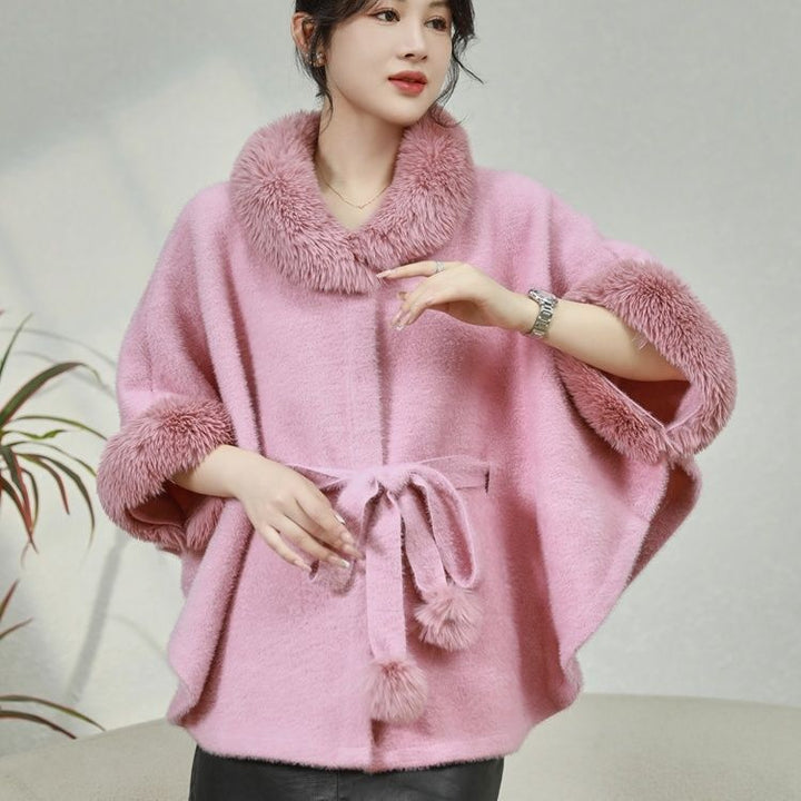 Veste à capuche confortable pour femmes avec col en fourrure amovible Chic & Stil