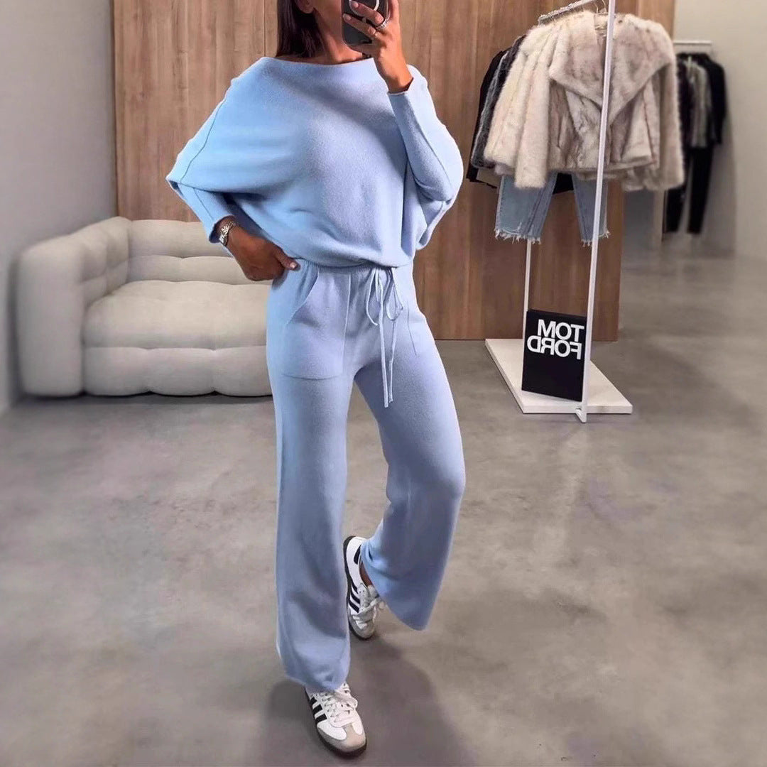 Casual set for women with loose fit and plunging neckline Lune London