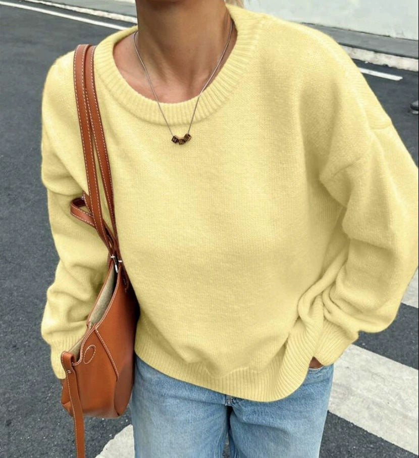 Comfortable sweater for women with boat neckline and off-shoulder Lune London