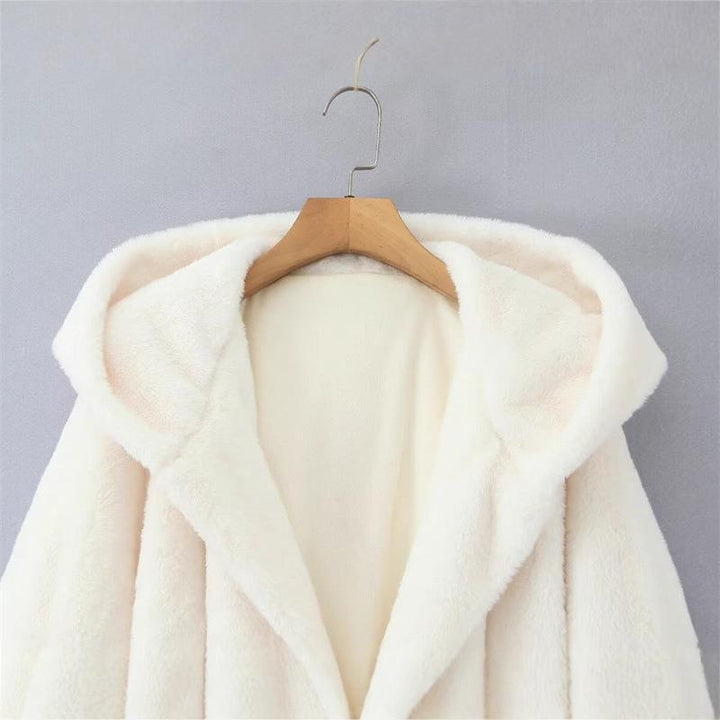 Women's hooded jacket made of soft material with adjustable belt and practical pockets Lune London