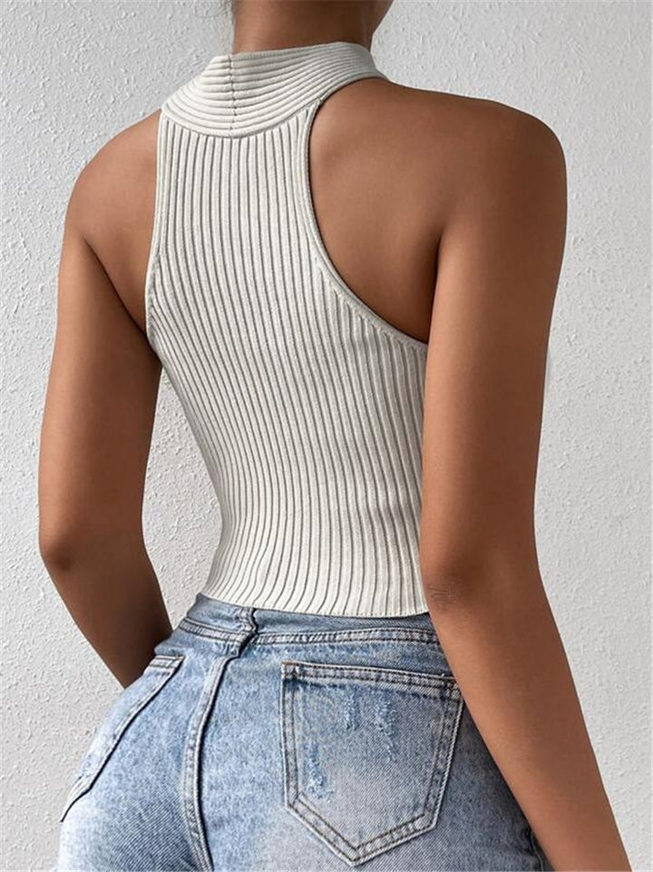 Ladies Short Top with Modern Closure at the Back Lune London