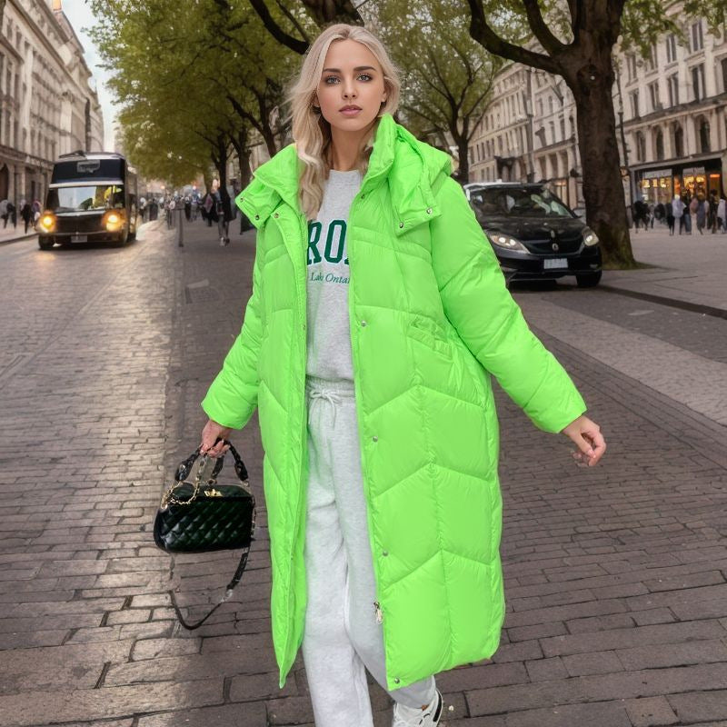 Lune London | Women's long insulated puffer jacket with voluminous cut and practical side pockets