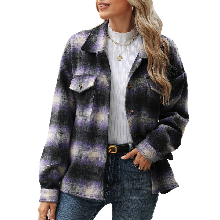 Plaid flannel overshirt for women with chest pockets and casual cut Lune London