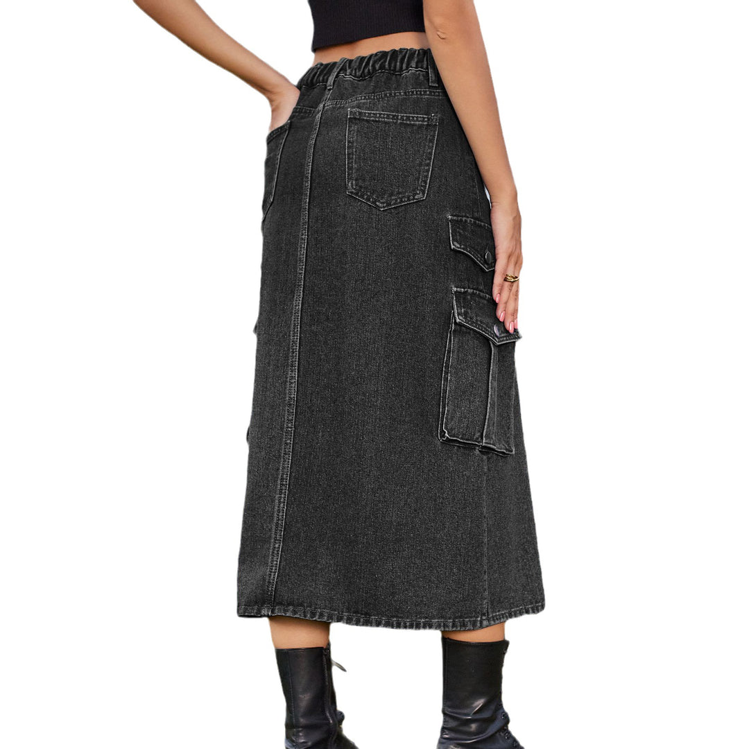 Cargo skirt for women with practical pockets and high cut Lune London