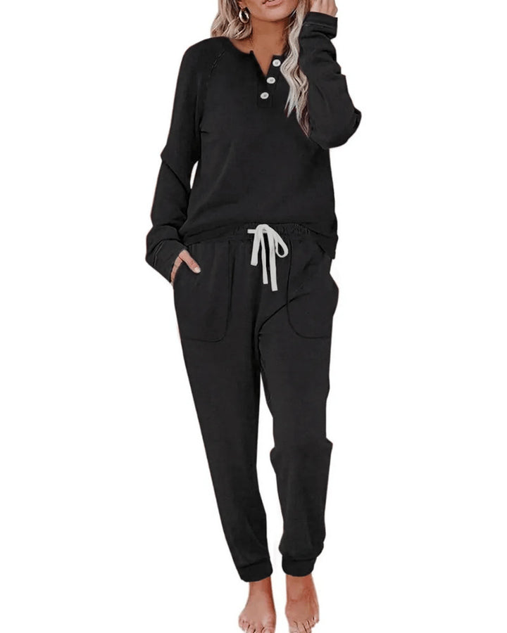 Casual outfit for women with button placket and elastic waist Lune London