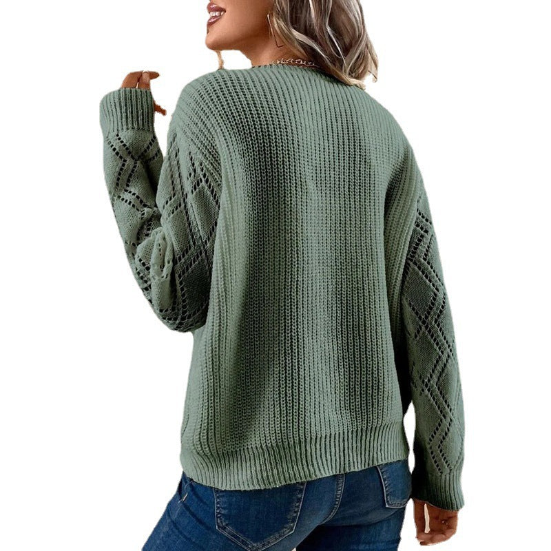Knitted sweater for women with a refined crochet neckline Lune London