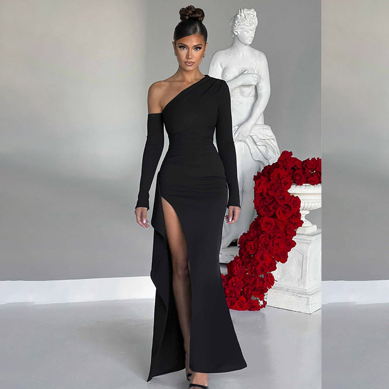 One-shoulder evening dress with high slit Lune London