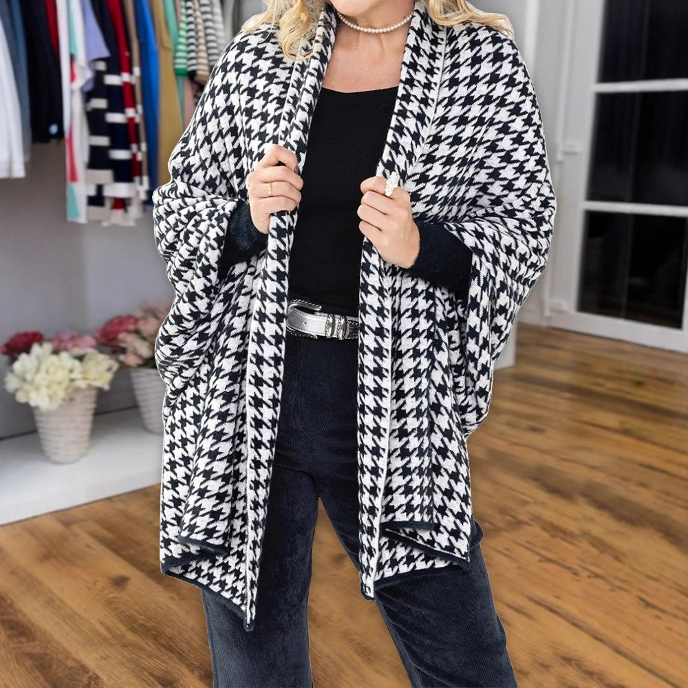 Ladies Patterned Poncho with a chic cut and comfortable wear Lune London