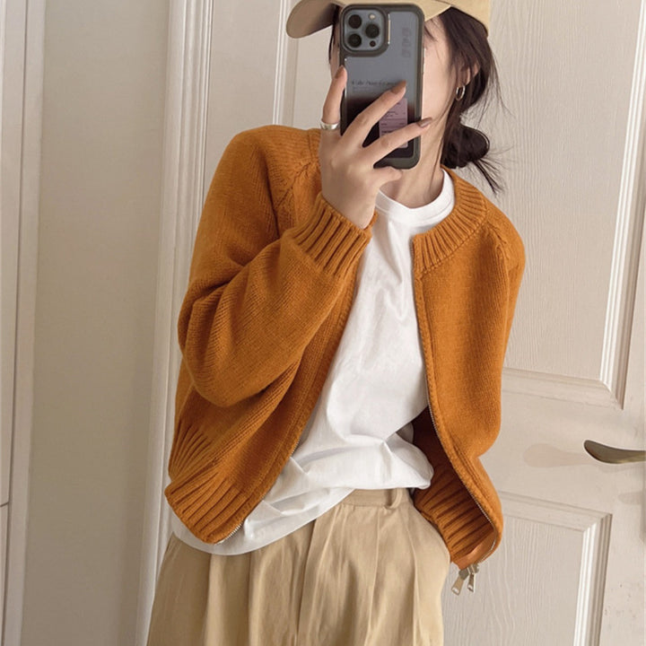 Cardigan Femme Confortable avec Zip et Ourlet Large à Côtes Chic & Stil