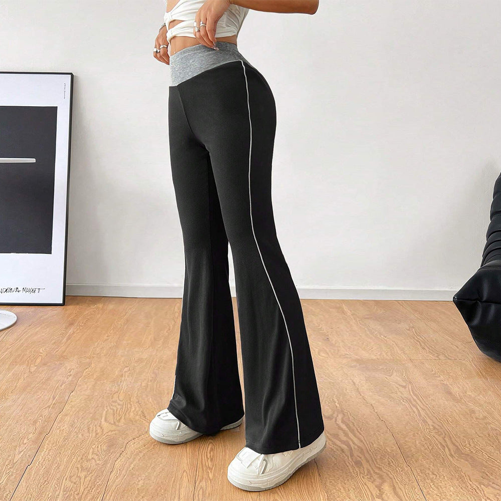 Pantalon évasé sportif pour femmes avec taille haute et inserts latéraux contrastés Chic & Stil