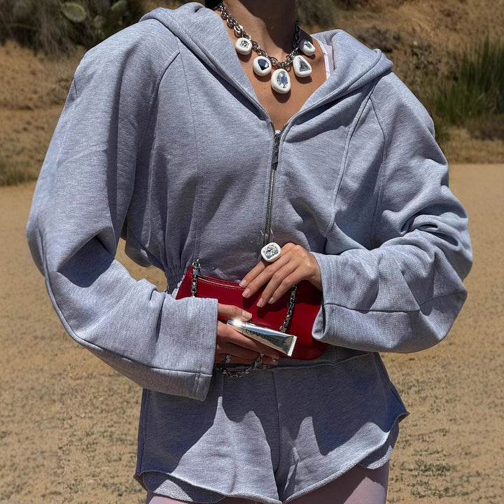 Sporty hooded jacket for women with a slim fit and long sleeves Lune London