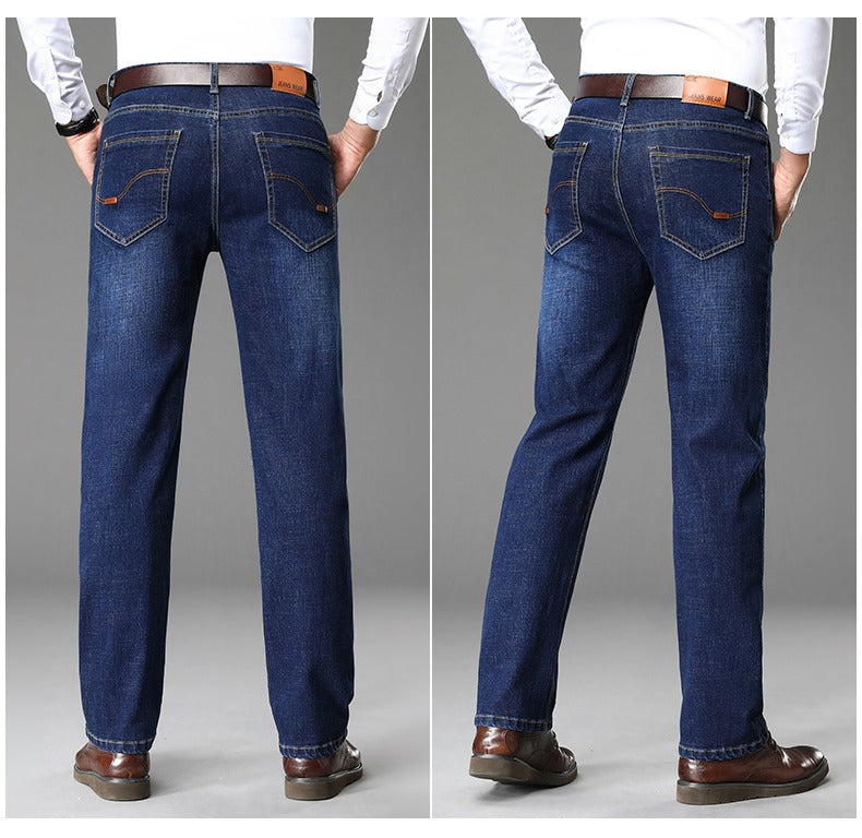 Classic jeans for men in a business casual style with a particularly comfortable fit Lune London