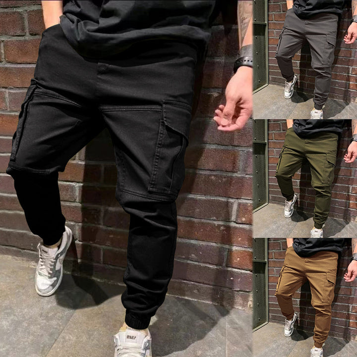 Casual cargo pants for men with practical pockets and sporty fit Lune London