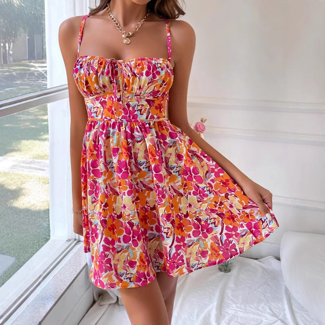Robe mini d'été pour femmes avec design floral et taille élastique Chic & Stil