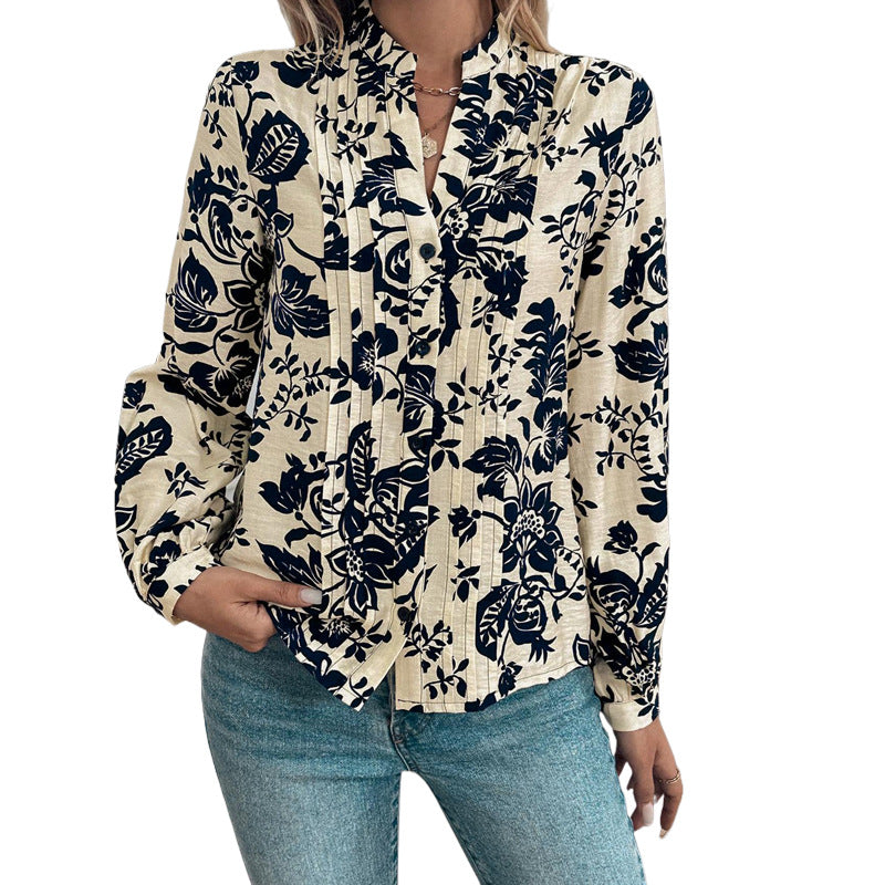 Women's blouse with floral pattern and decorative pleats Lune London