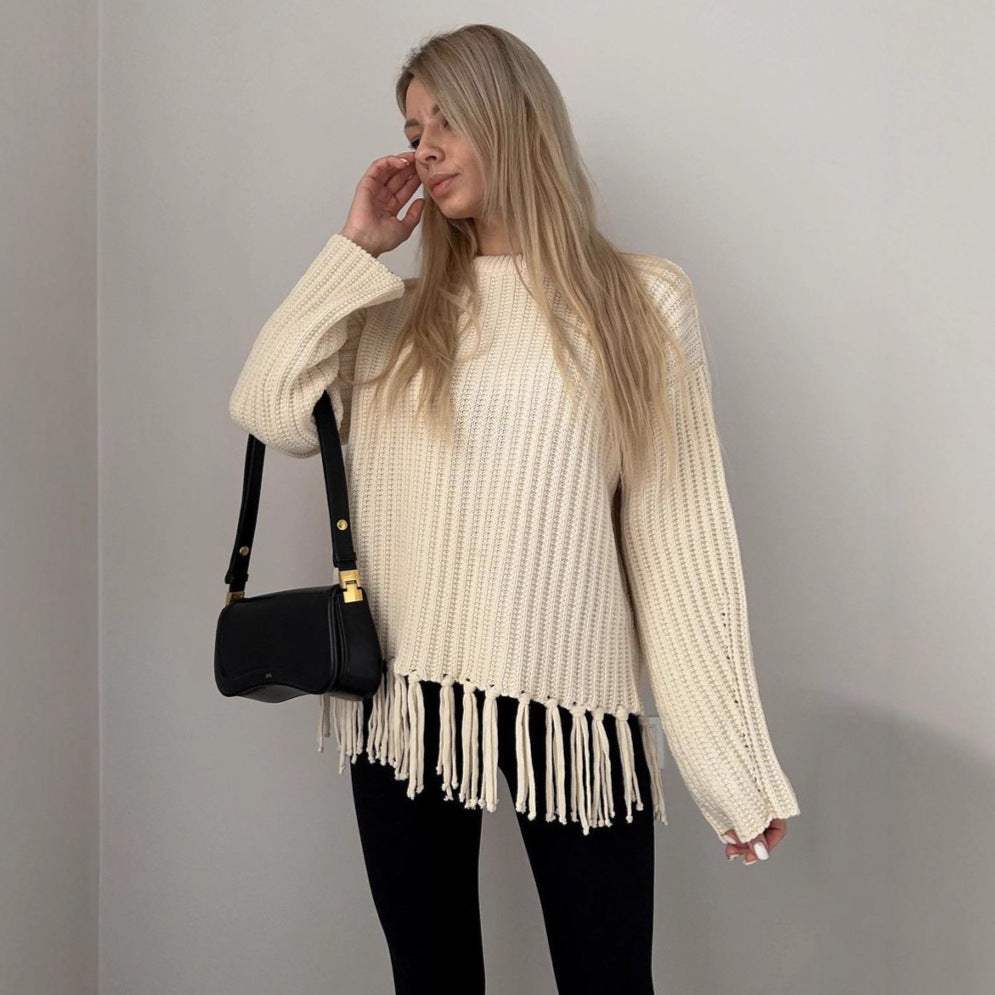 Ladies fashionable knit sweater with fringes Lune London