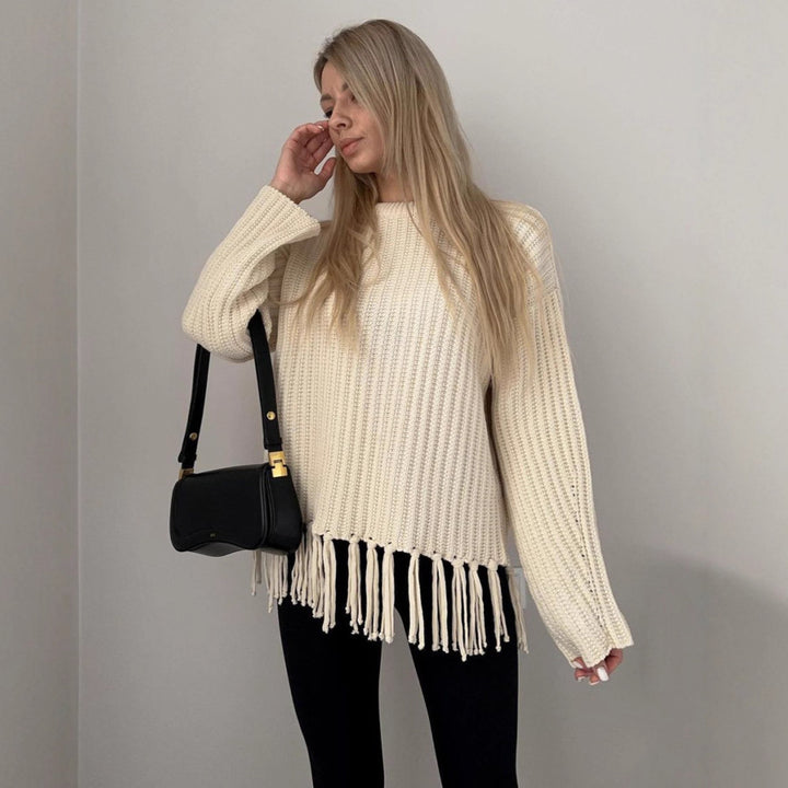 Ladies fashionable knit sweater with fringes Lune London
