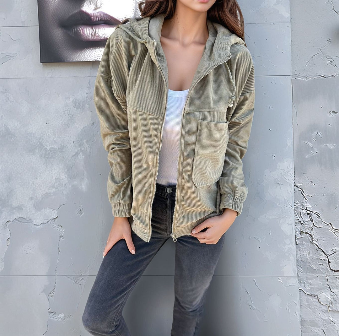 Casual corduroy jacket for women with zipper and practical pockets Lune London