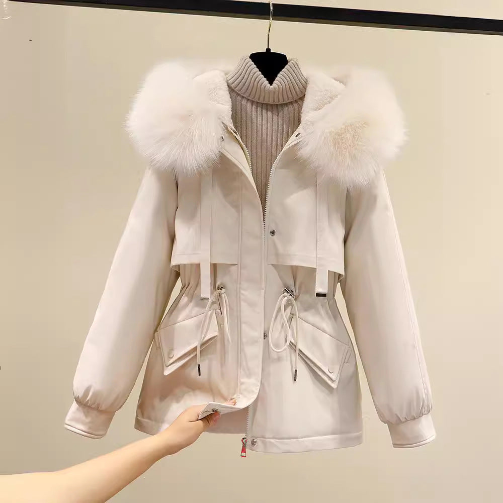 Winter ladies with functional zipper and removable faux fur collar Lune London