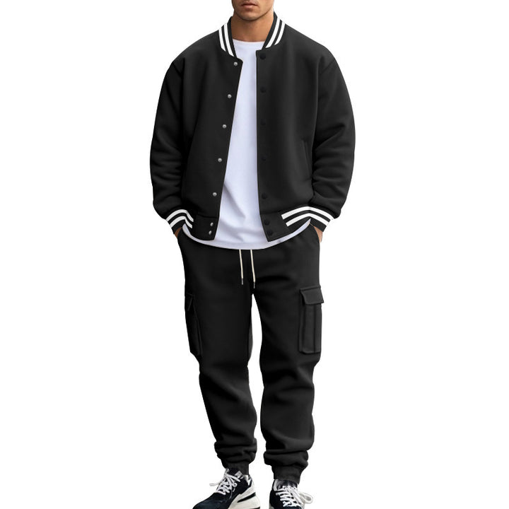 Sport leisure suit for men with striped collar and practical pockets Lune London