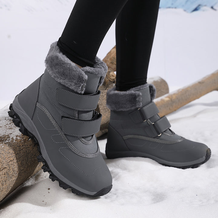 Women's winter boots with non-slip sole and warm inner lining Lune London