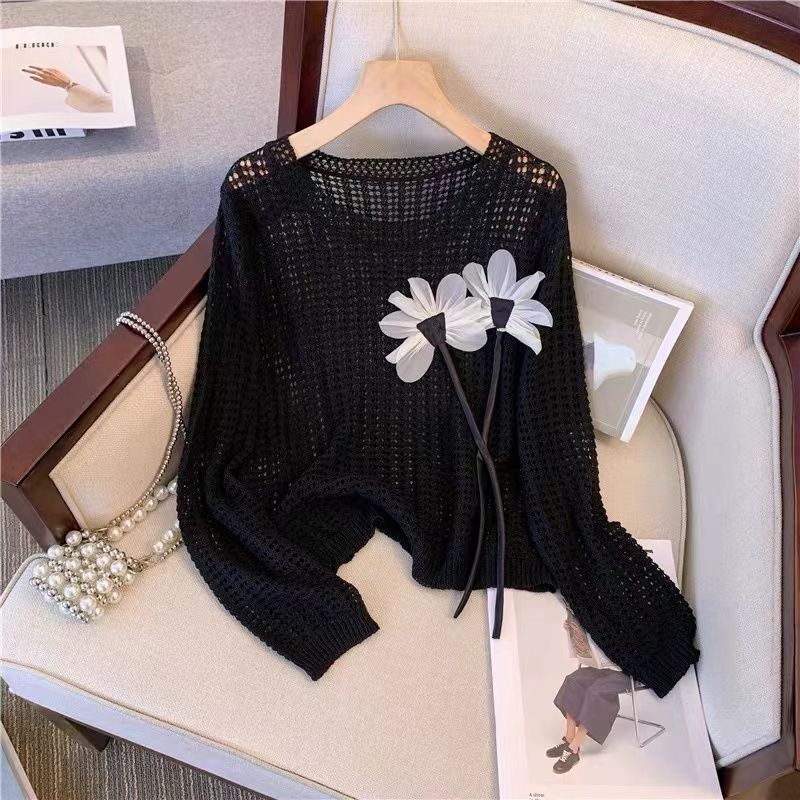 Pull en knit pour femmes avec des appliqués floraux uniques Chic & Stil