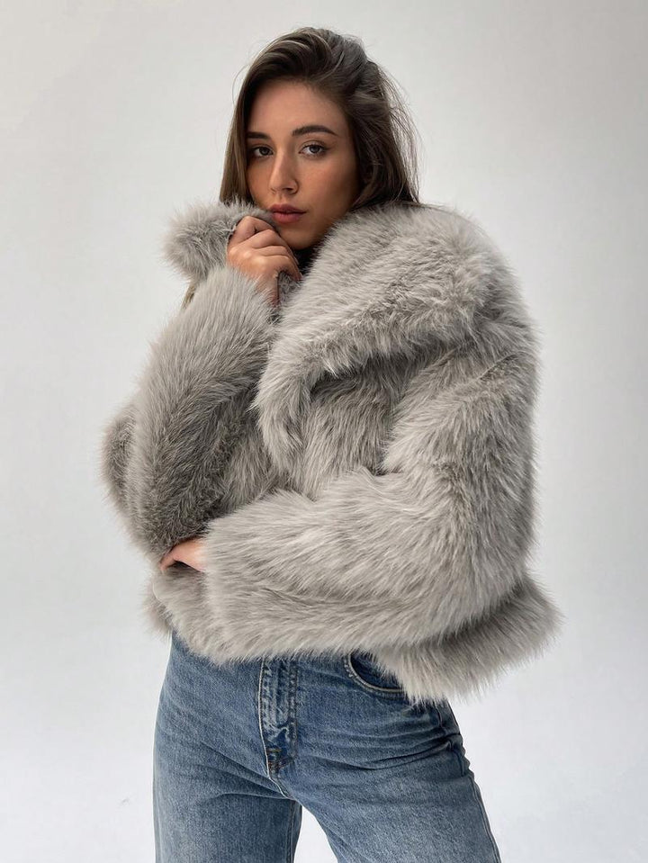 Women Cropped Faux Fur Jacket with Puffy Sleeves Lune London