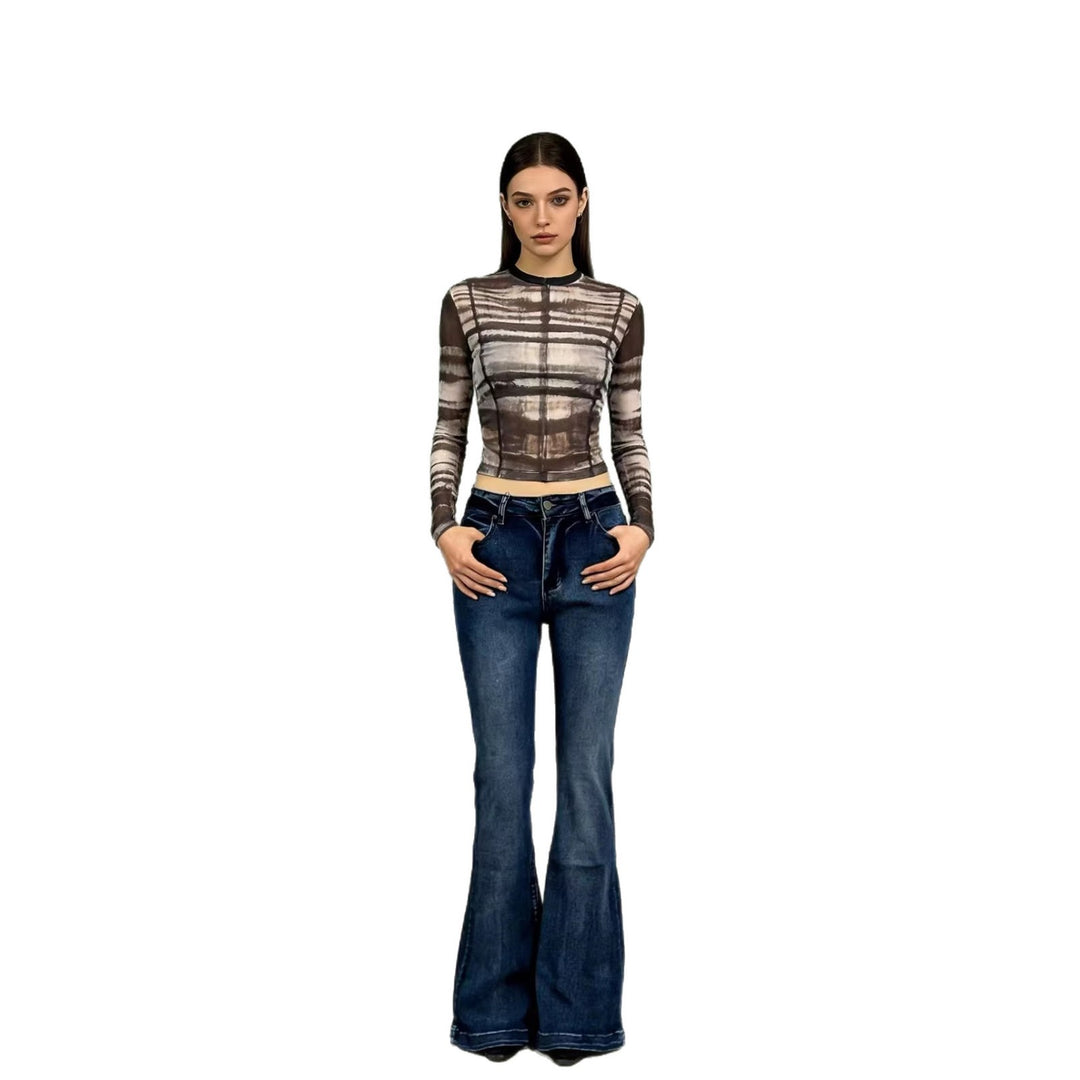 Ladies elegant cropped top with puff sleeves and vintage embroidery Lune London
