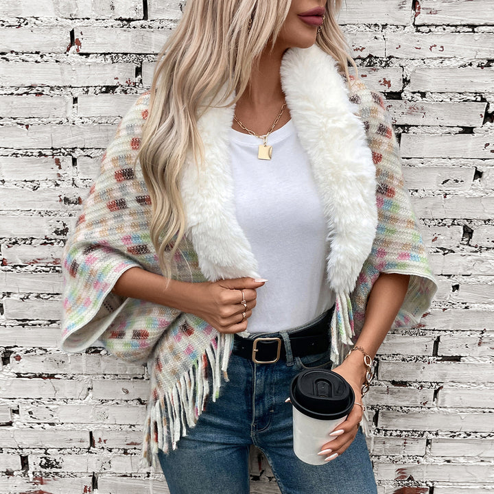 Women's elegant poncho with luxurious faux fur collar and fringes Lune London