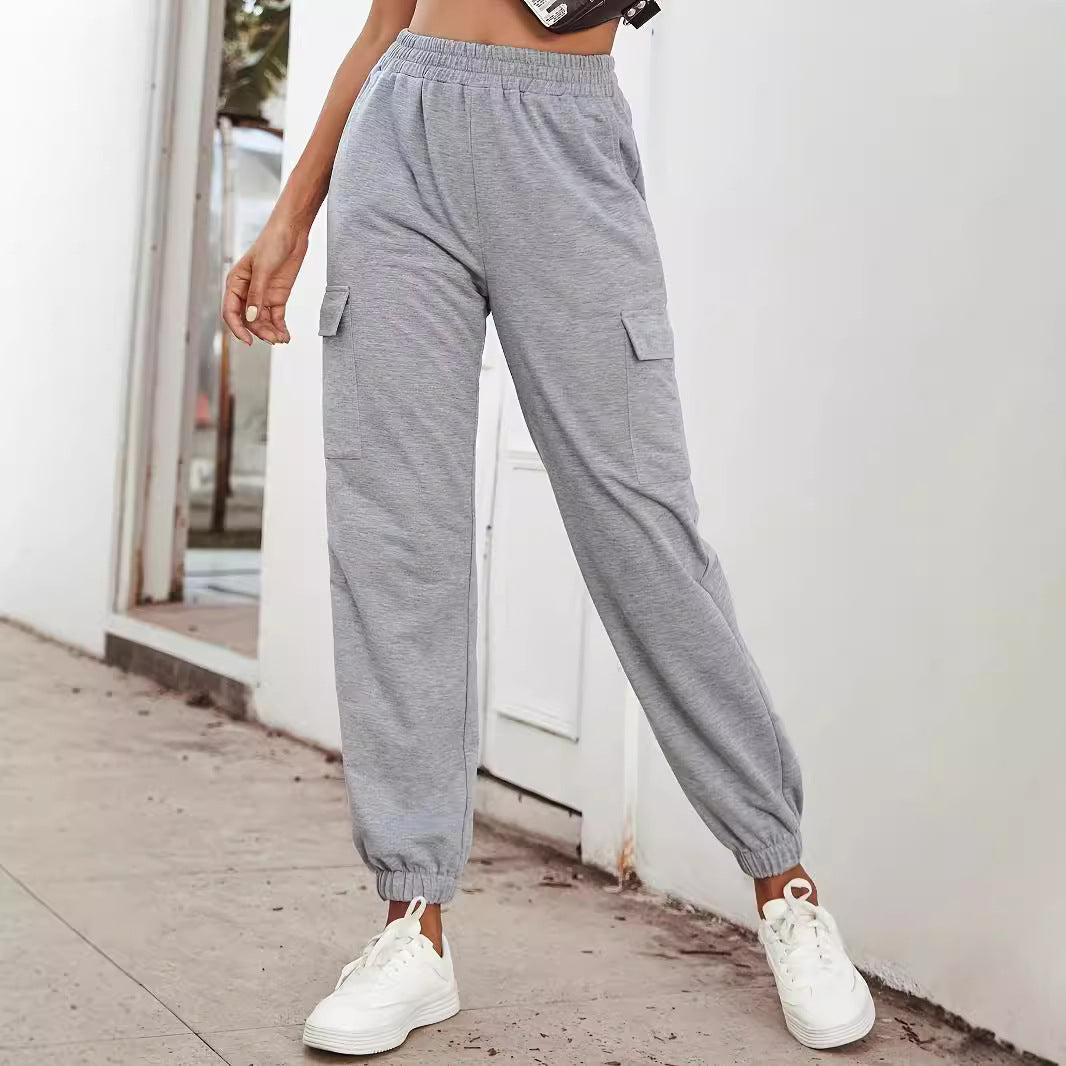 Cargo pants for women with elastic waist and practical pockets Lune London