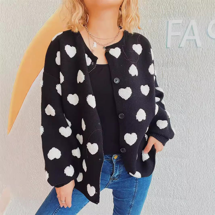Cardigan femmes avec motif cœur et détails de boutons Chic & Stil