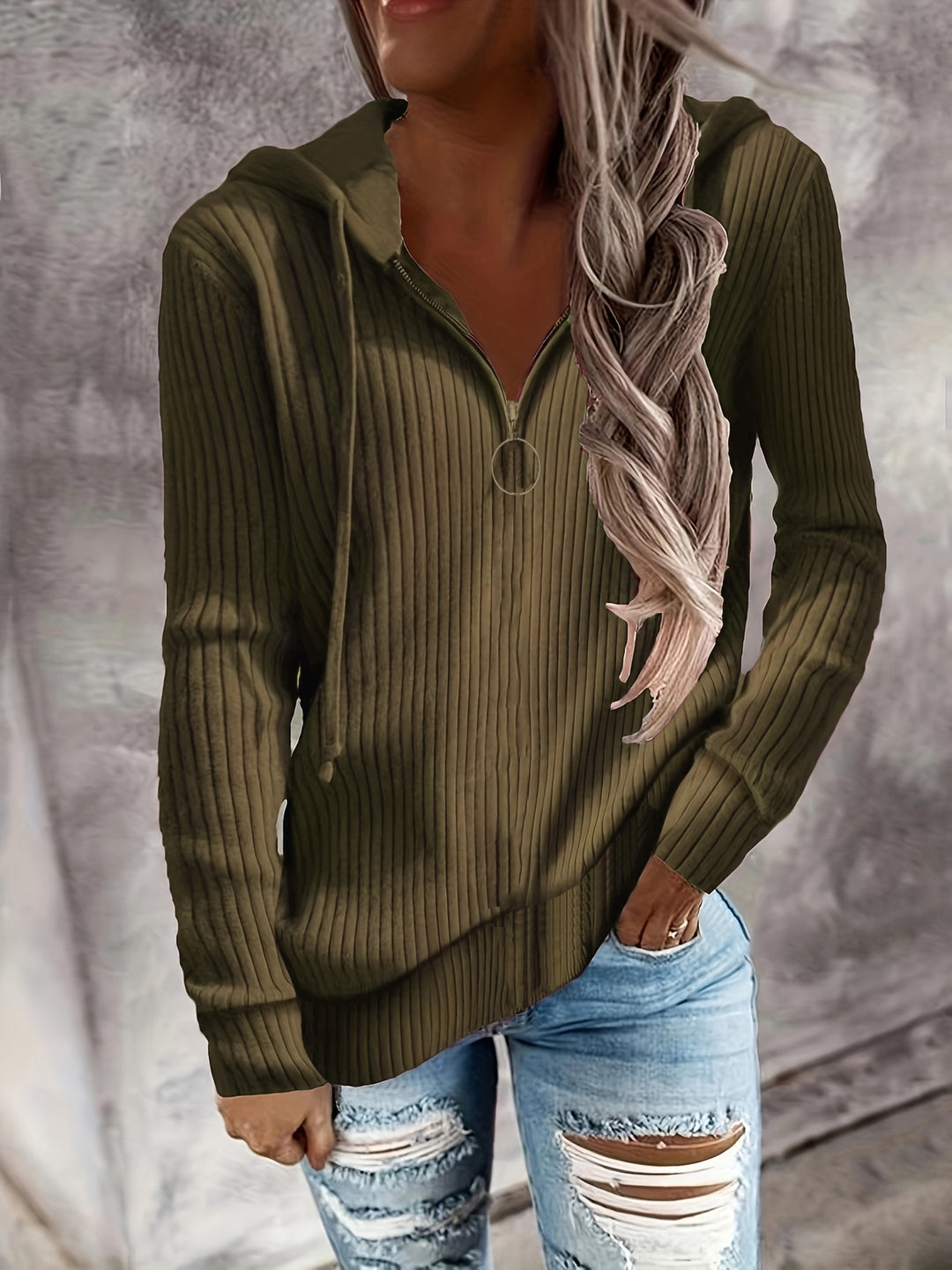 Ladies zip hoodie with ribbed structure and practical details Lune London