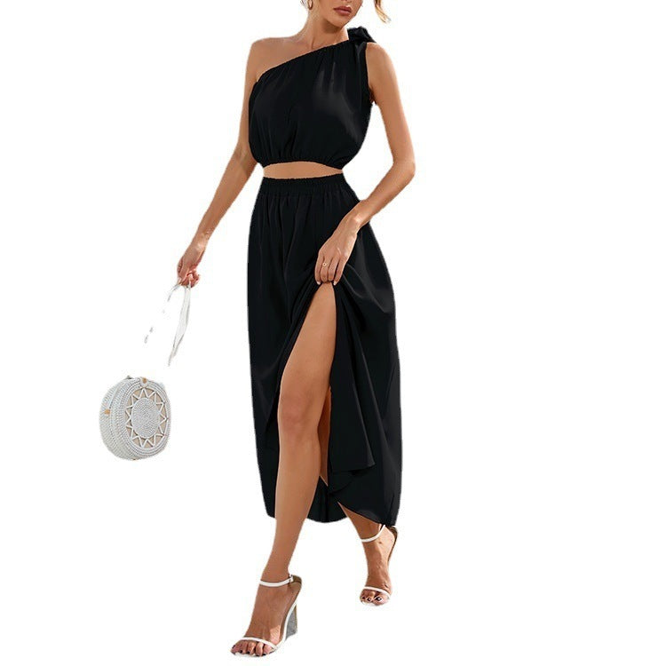 Maxi dress for women with a unilateral strap and a high slit Lune London
