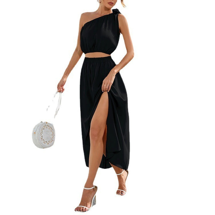 Maxi dress for women with a unilateral strap and a high slit Lune London