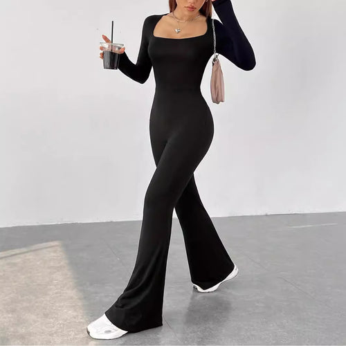 Elegant and fitted women's jumpsuit with wide legs and long sleeves Lune London