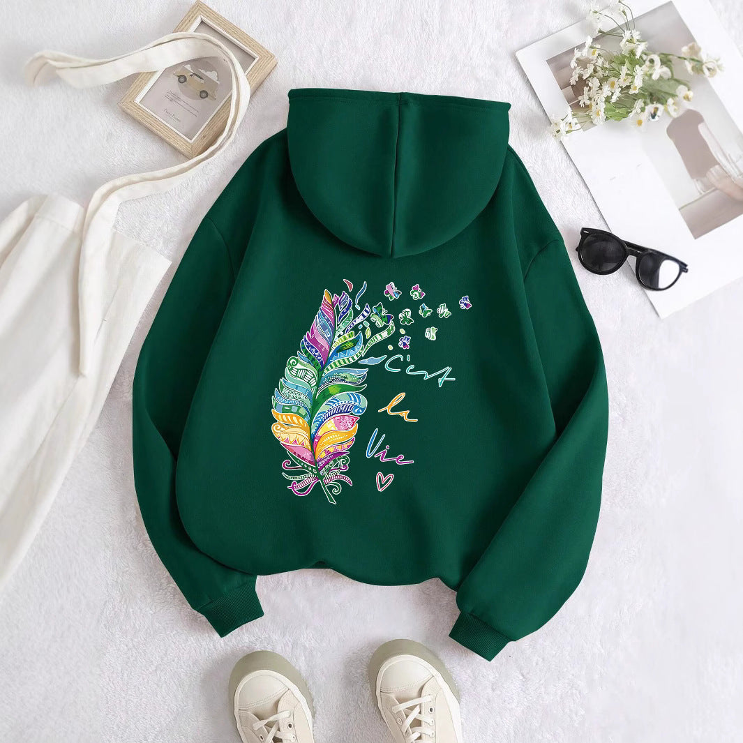 Sweat à capuche décontracté pour femmes avec un design de plumes colorées et une écriture inspirante Chic & Stil