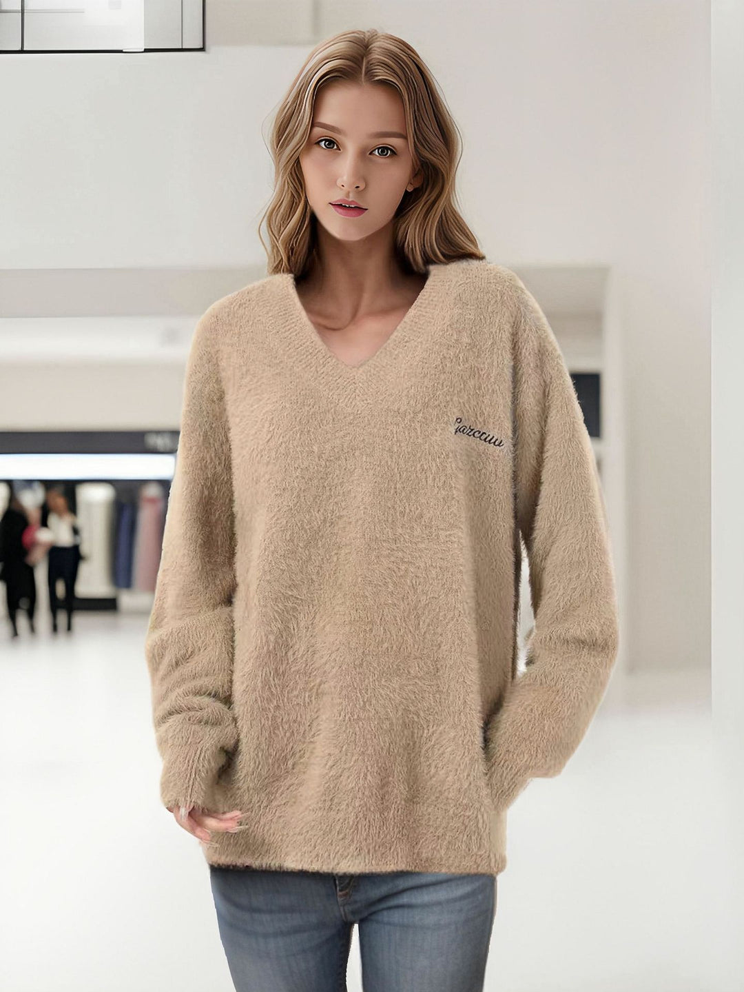Women soft V neck sweater Lune London