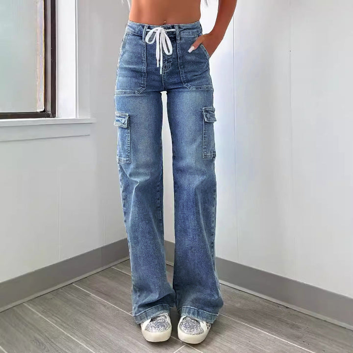 Women's Cargo Jeans with A Casual Cut and Practical Pockets Lune London