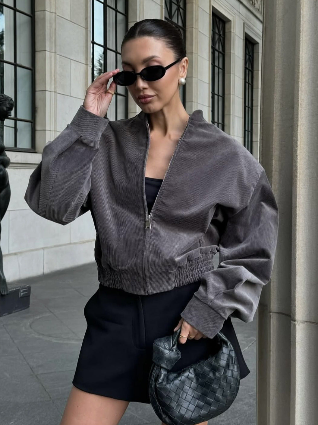 Veste en corduroy décontractée pour femmes avec col montant et ourlet élastique Chic und Stil