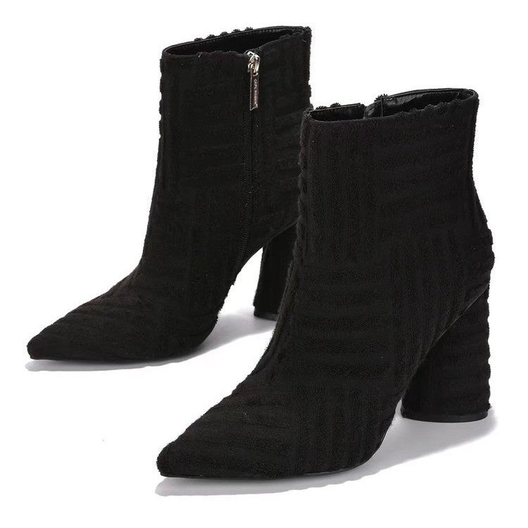Women's Elegant Ankle Boots with Textured Upper Material and Practical Zipper Lune London