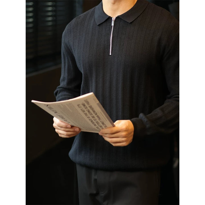 Knit sweater for men with collar and practical zipper Lune London