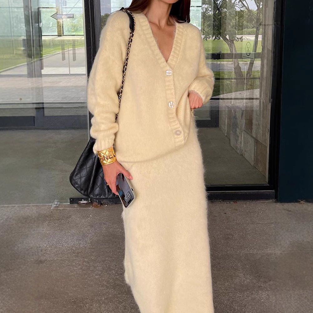 Ladies cozy sweater and midi skirt set Lune London