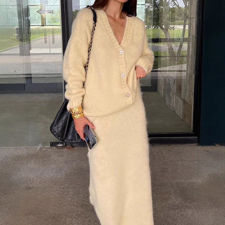 Ladies cozy sweater and midi skirt set Lune London